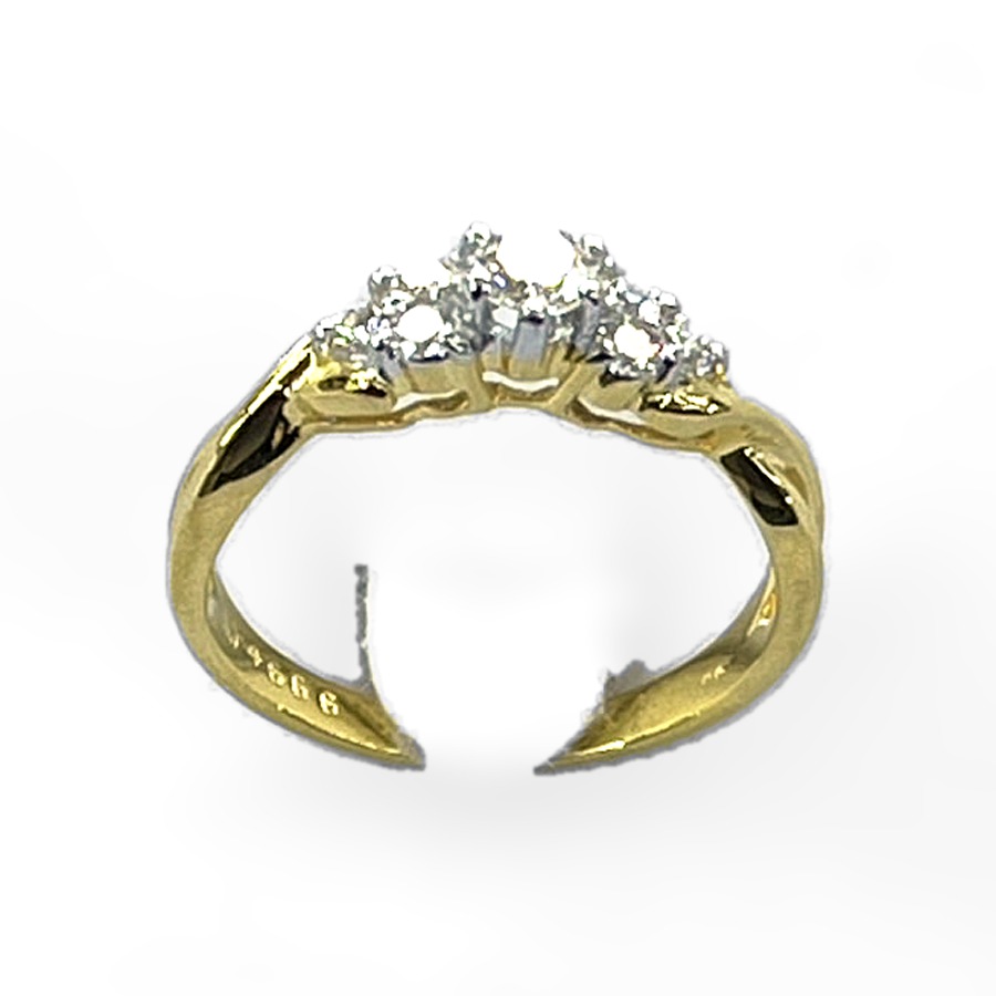 Twist Diamond Ring