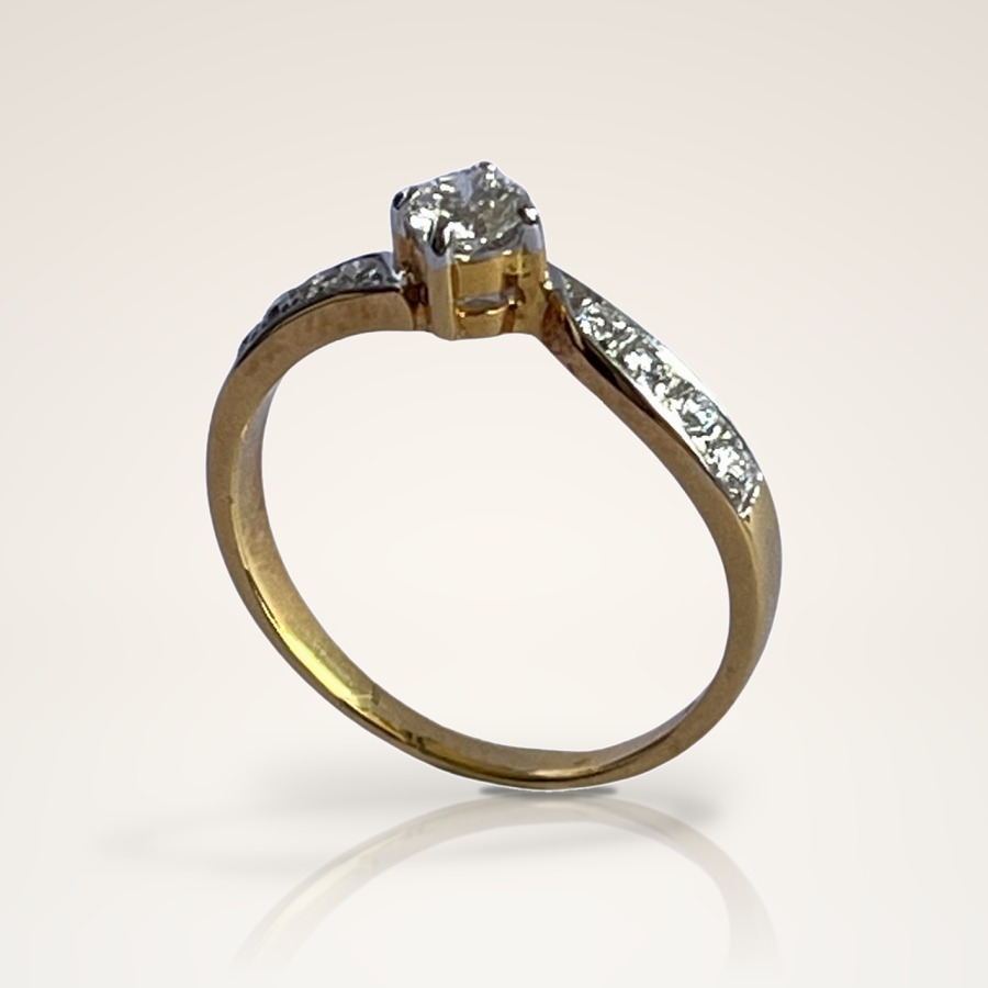 Twisted-Shank Solitaire Ring